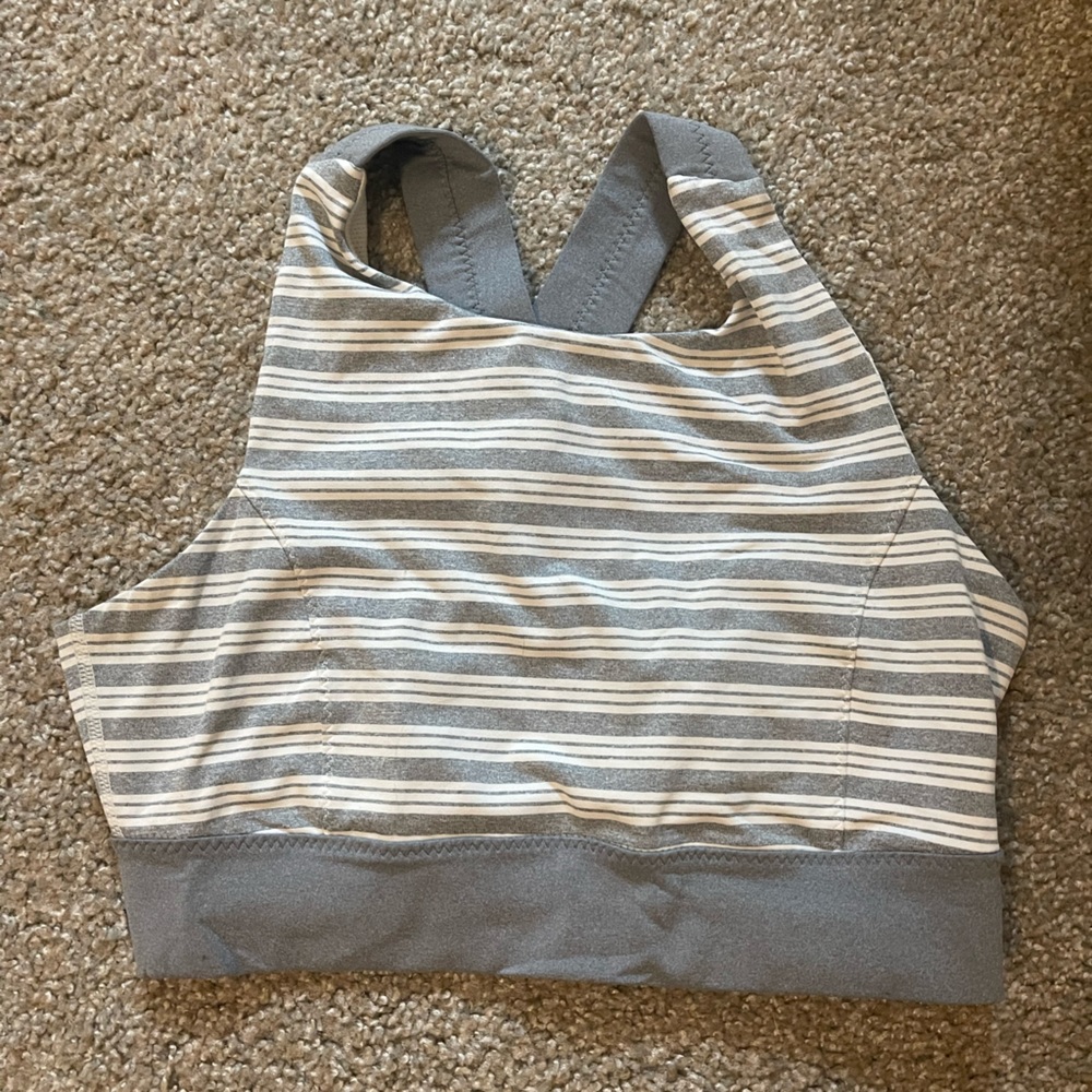 Size MEDIUM Athleta sports bra